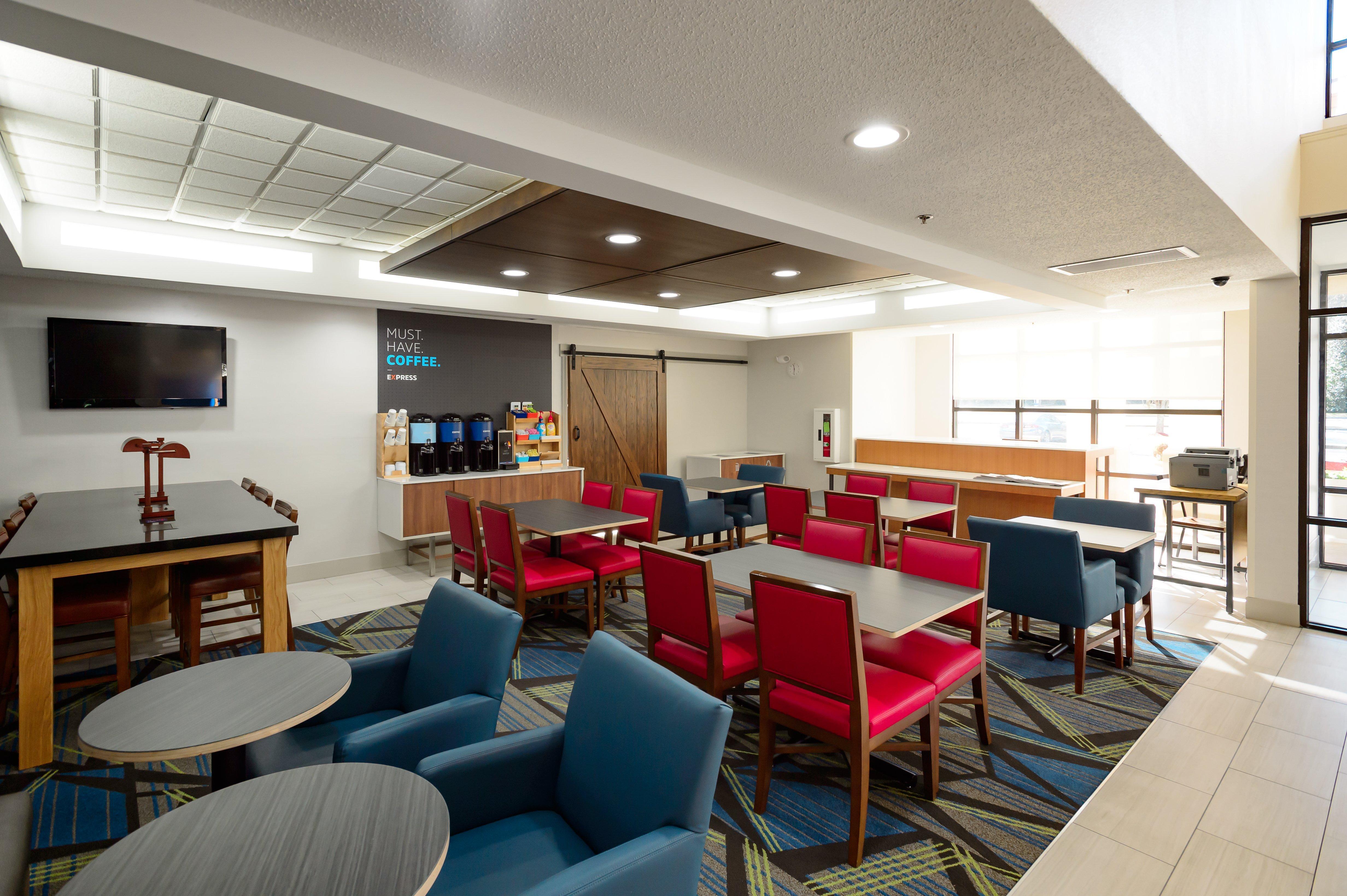 Holiday Inn Express Hillsborough-Durham Area By Ihg Kültér fotó