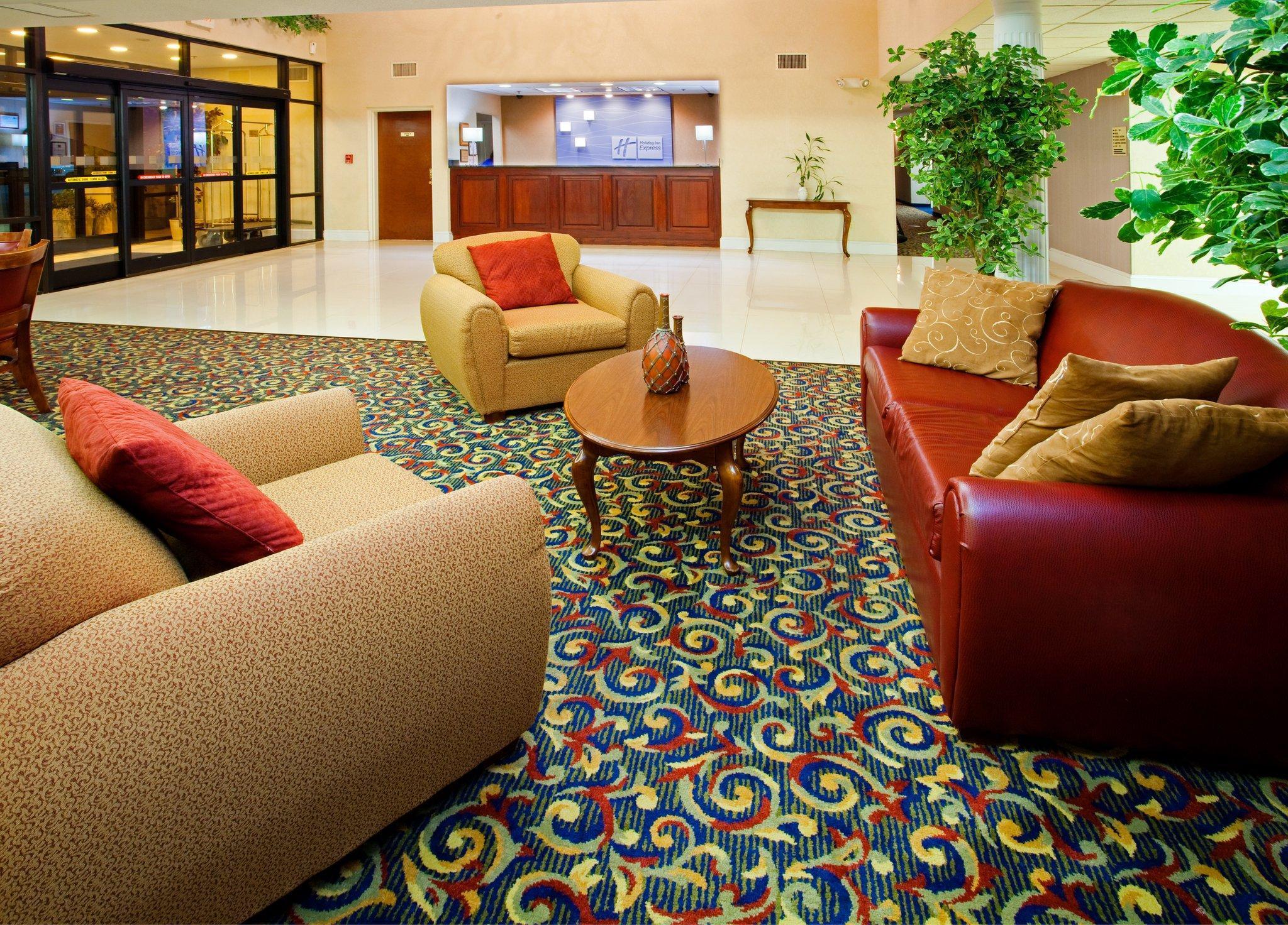 Holiday Inn Express Hillsborough-Durham Area By Ihg Kültér fotó