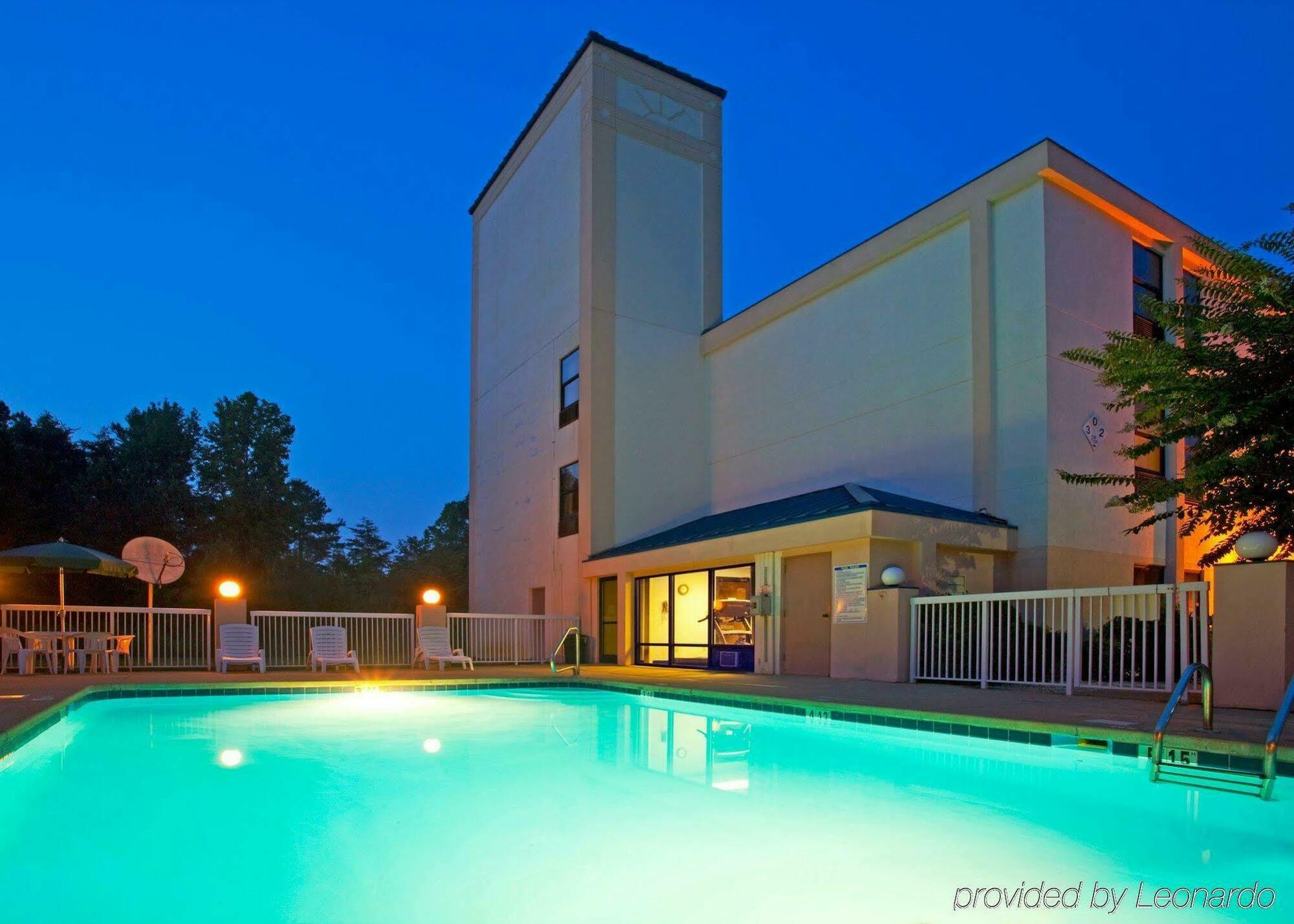 Holiday Inn Express Hillsborough-Durham Area By Ihg Kültér fotó