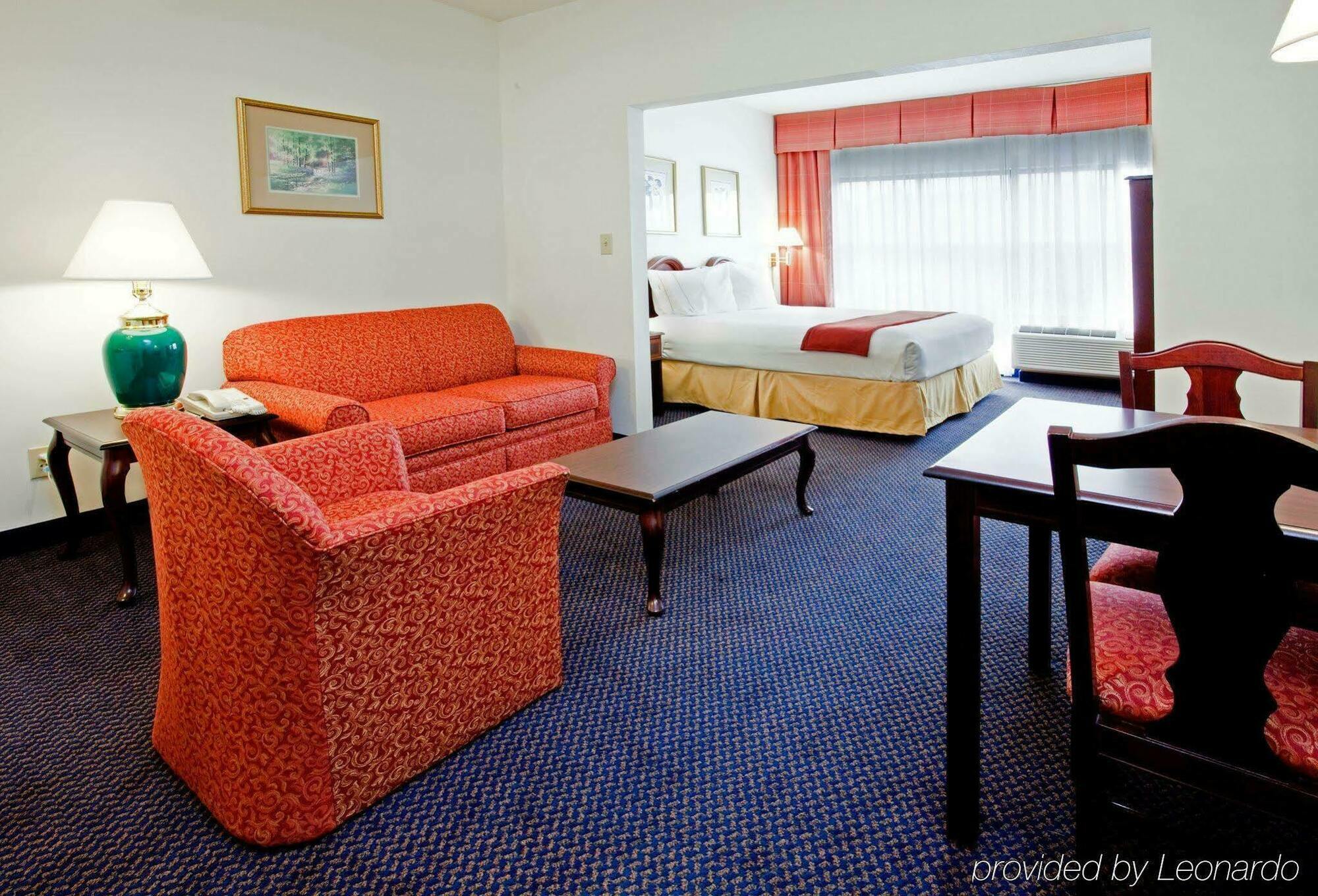 Holiday Inn Express Hillsborough-Durham Area By Ihg Kültér fotó