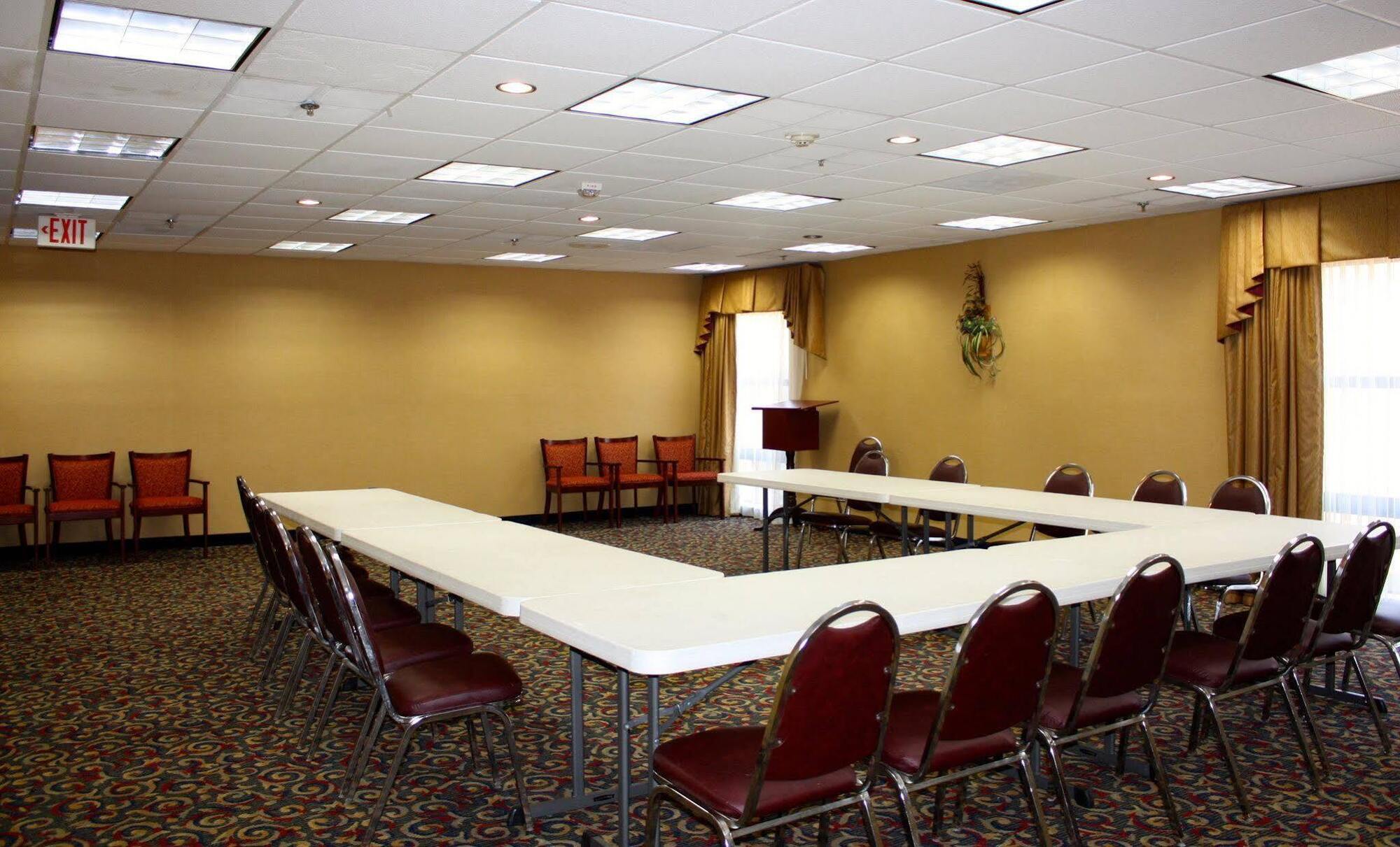 Holiday Inn Express Hillsborough-Durham Area By Ihg Kültér fotó